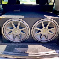 Car 2-12 Kicker speakers & amp 1200 watts