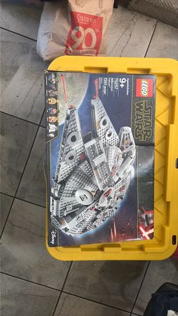 Star Wars Millennium Falcon LEGO