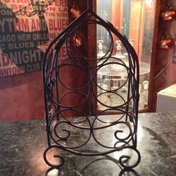 Metal Rooster Motif Wine Bottle Rack