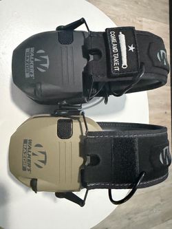 2x Walker’s Razor Electronic Shooting Earmuffs – Black & FDE/Tan