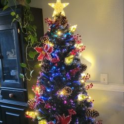 New In Box 5 Ft Pre Lit Artificial Christmas Tree W/ LED & Fiberoptic Lights &  Star Top Indoor Outdoor Arbol De Navidad Con Luces Multi Color Lights 
