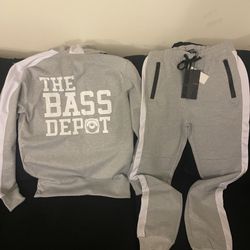 Men Sweatsuit (size Small)