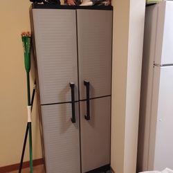 Brand new please excuse cat stuff on top bought from Amazon