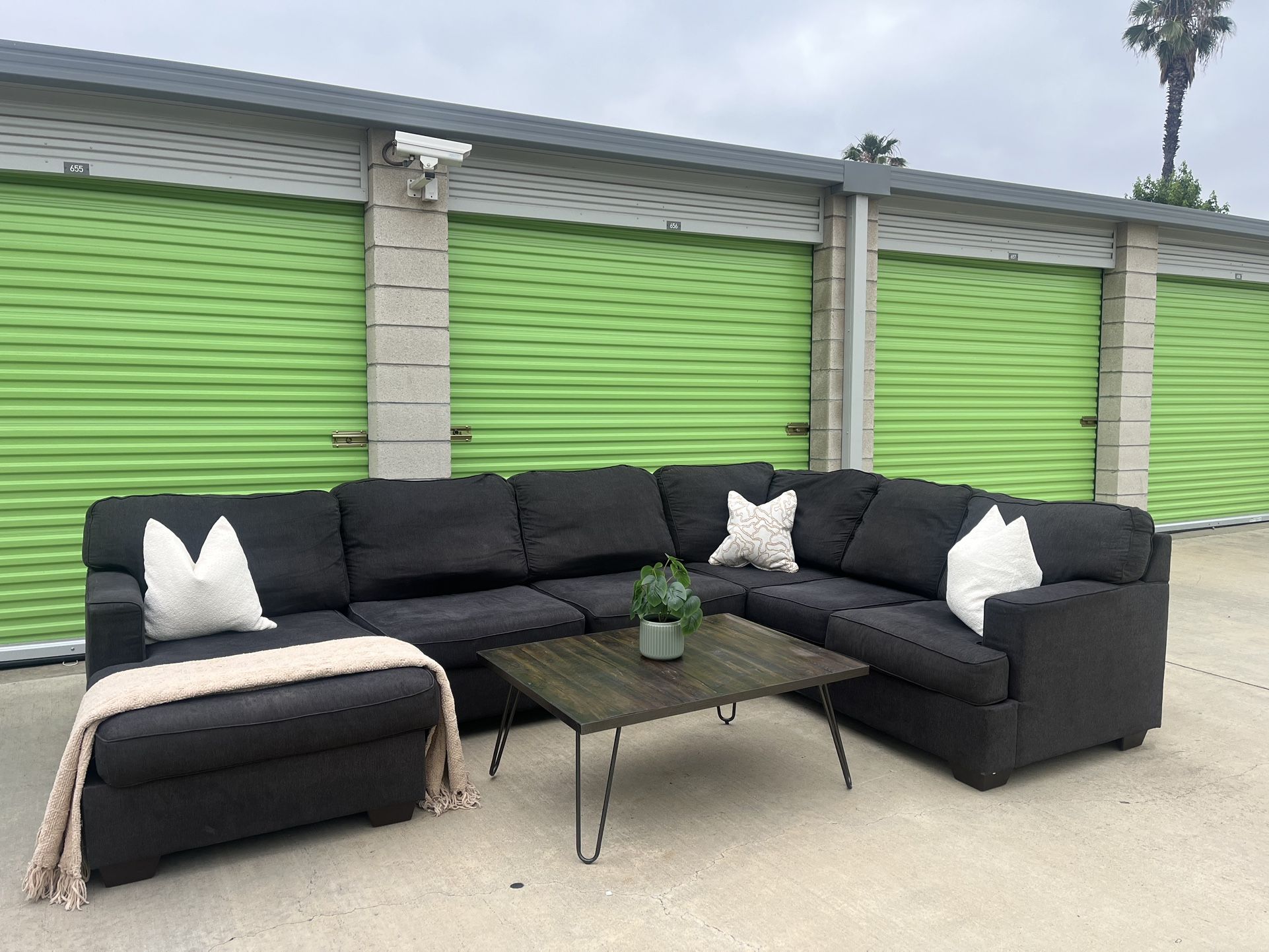 Charcoal Gray Sectional Couch With Delivery