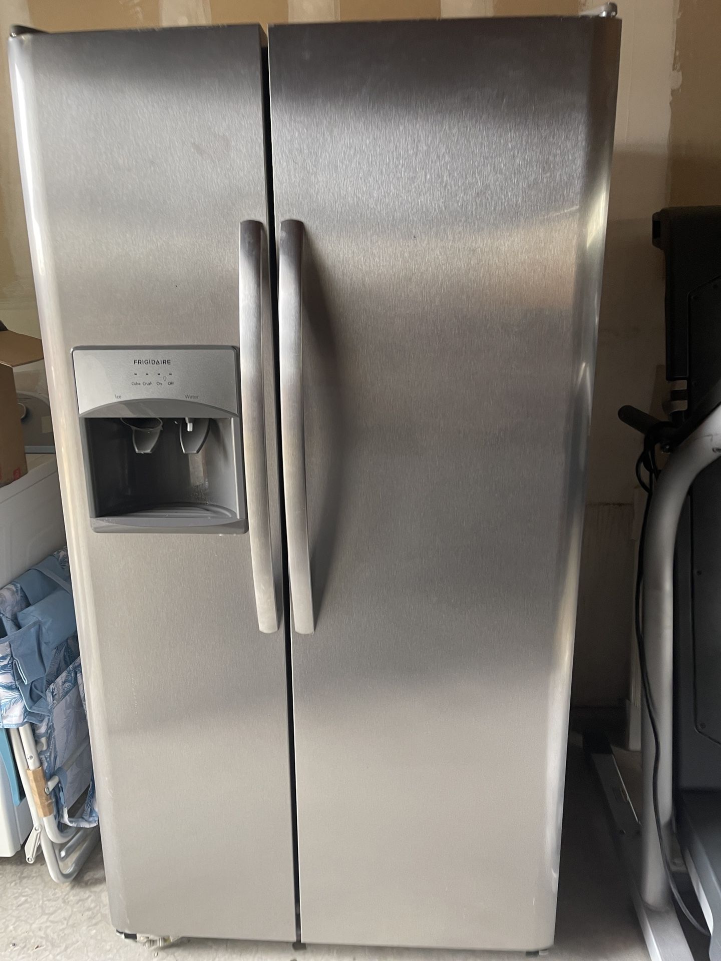 Refrigerator For Sale