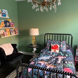 Jenny Lind Black Twin Bed