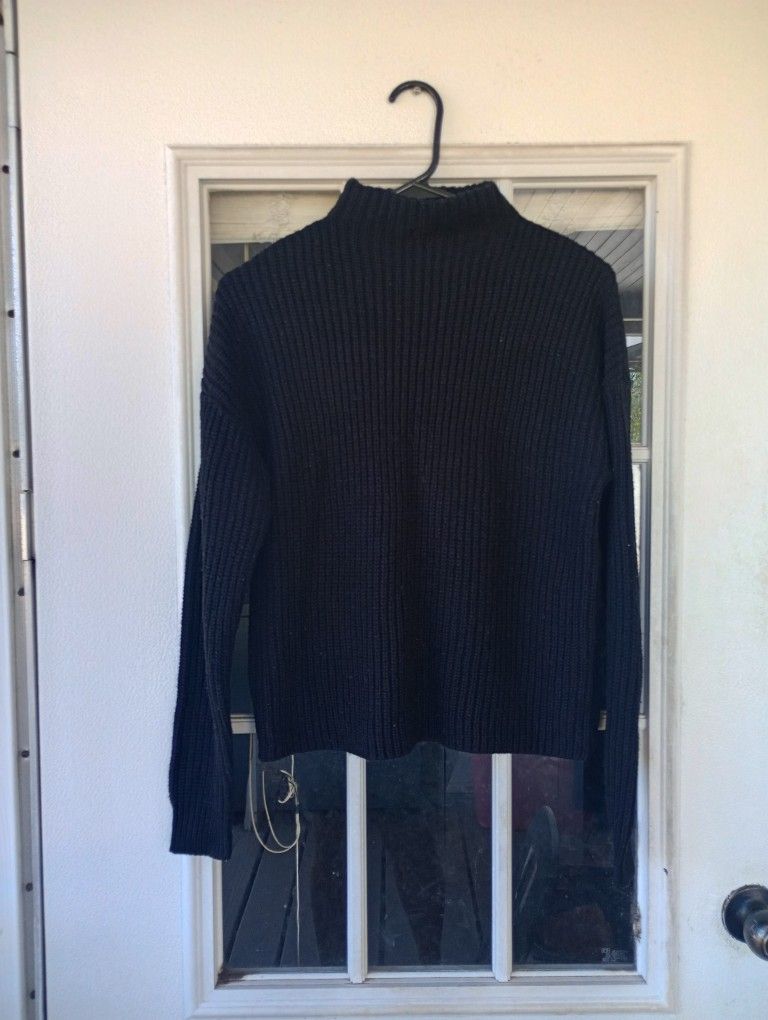 PrettyLittleThing Black High Neck Long Sleeve Sweater Sz 4 US