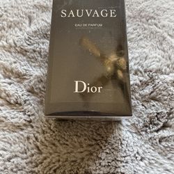 Dior Sauvage Eau De Parfum