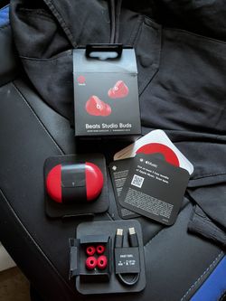 Beats Studio Buds Barely Used 