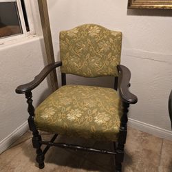 Antique Victorian Parlor Armchair