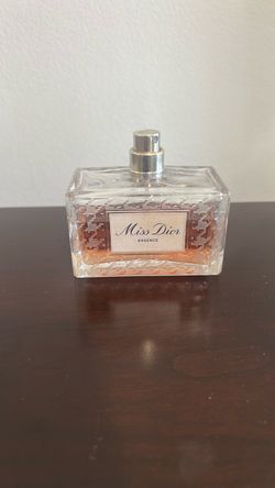 Miss Dior Essence Perfume