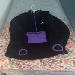 New Nike Pullover Size large