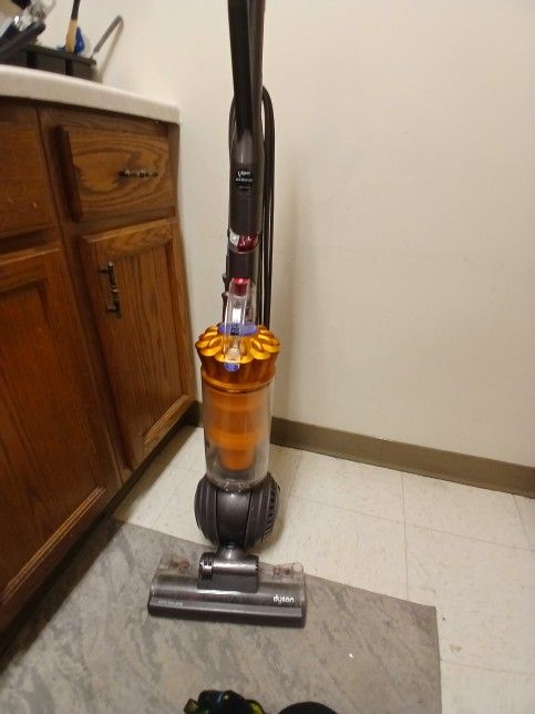 Dyson DC40 Mutli Surface Vacuum