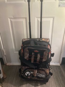 Whitetails Unlimited Carry on Camo Luggage
