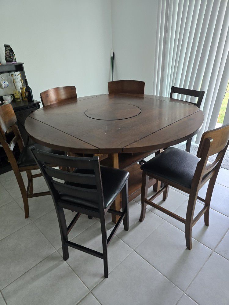 Dining Set-seats up to 6 people