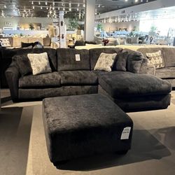 2pc Sectional And Ottoman 