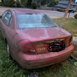 2000 Ford Taurus