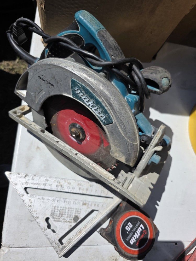 Makita 7-1/4" Magnesium Circular Saw