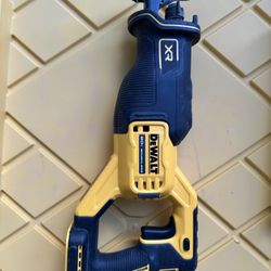 Dewalt DCS382 Reciprocating Saw - USED LIKE NEW