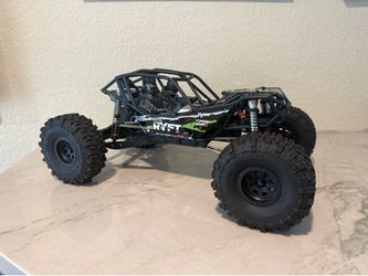 Axial RBX10 Ryft Rock bouncer crawler used once!
