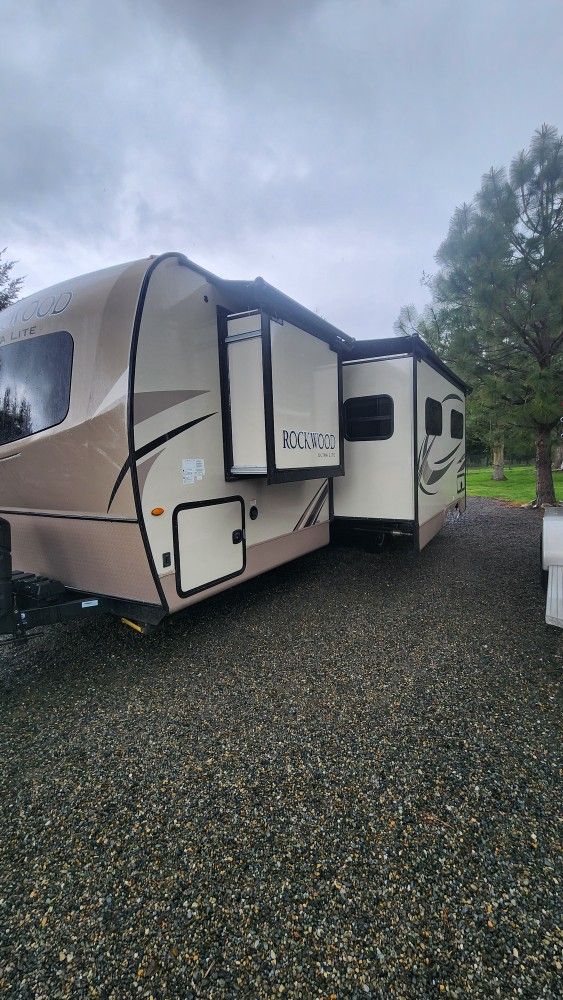 2018 Forest River Rockwood Ultralite