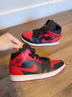 Nike Air Jordan 1 Mid Bred Size 7 Men’s Banned