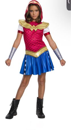 New, Girls Wonder Woman Costume size 8-10