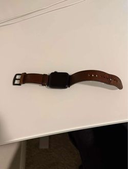Apple Watch 6 (GPS + Cellular)