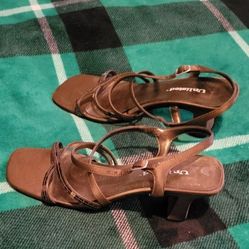 WOMENS UNLISTED SANDALS SASSAFRASS BROWN SIZE 7.5 