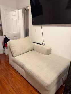 Single couch