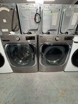 Washer and dryer set