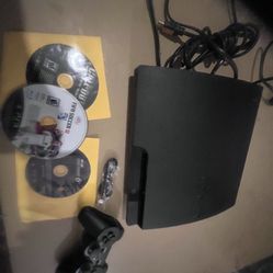 PS3 Slim 320 Gig W Games. And Control 