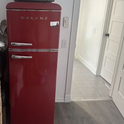 Barely Used Refrigerator 