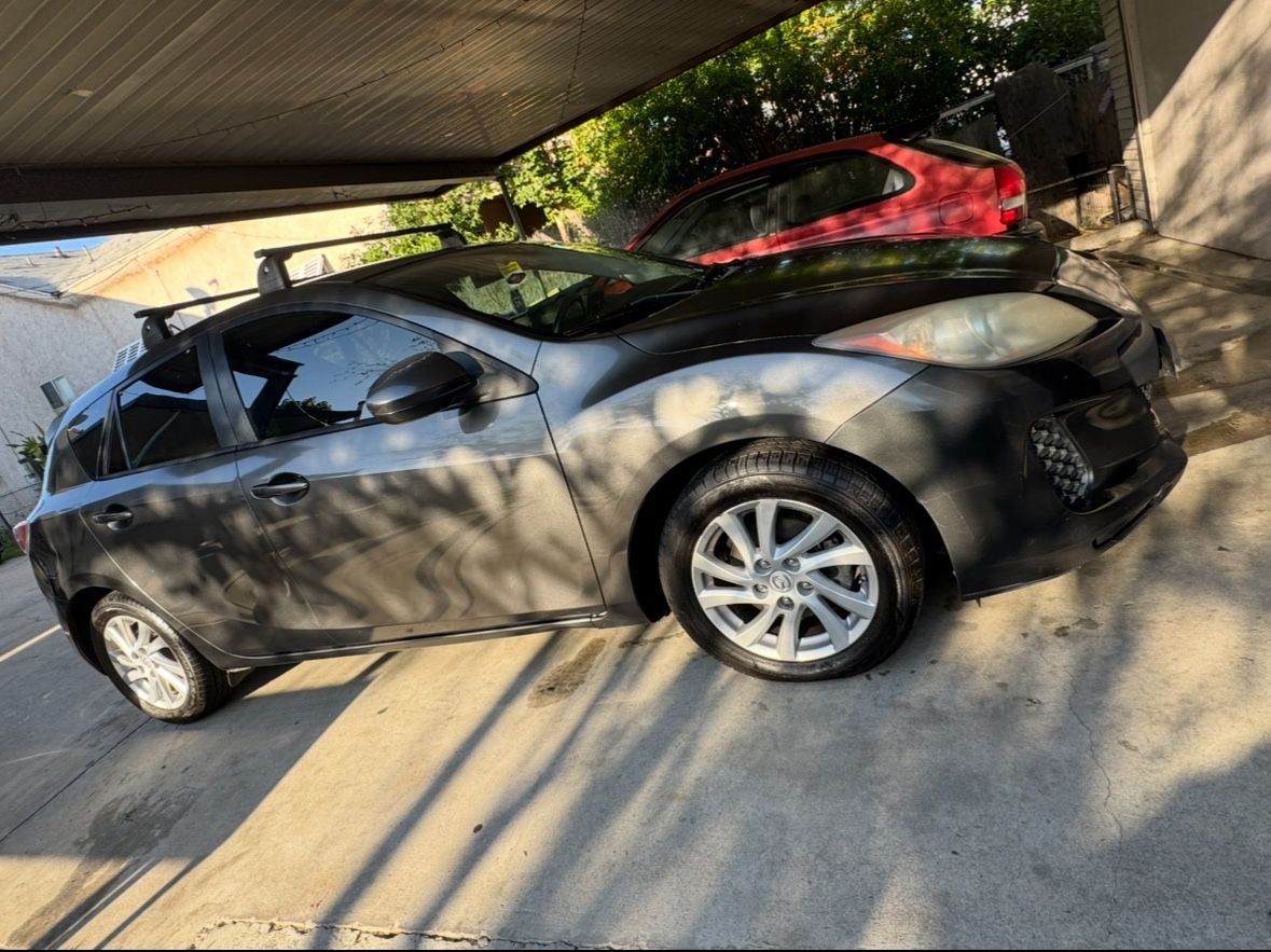 2012 Mazda 3 Hatchback