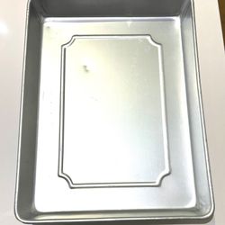 WILTON "Performance Pan 2105-158 Aluminum Large Sheet Cake 11”x 15”x 2" Preowned