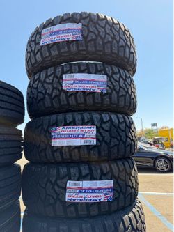 🚘🚨vendo set de llantas 275 55 20 American R/T