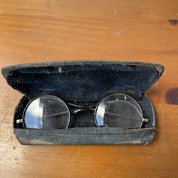 1900’s Antique Reading Glasses In Tin Case