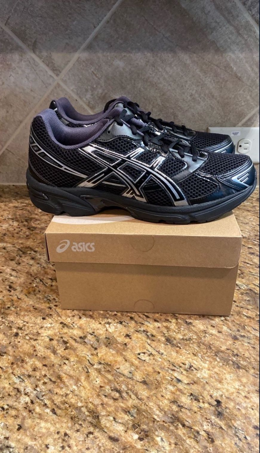 ASICS Gel - 1130 Size 7.5, 8.5 , 9.5 , 10.5 , 13 DS