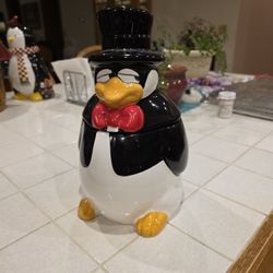 Penguin  Cookie Jar