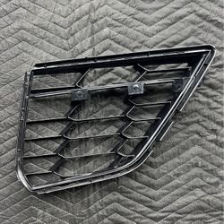 Chevy Corvette C8 Front RH Outer Grille