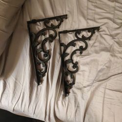 Vintage 7.5 By 12 Cast Bookshelf Brackets