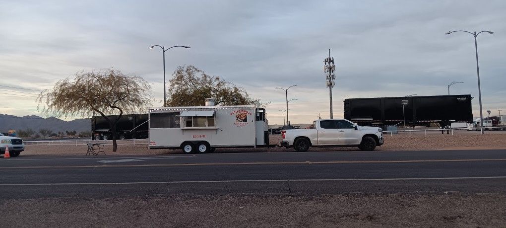 2023 Food Truck(white 24f×8 Feet