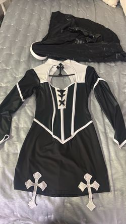Costume
