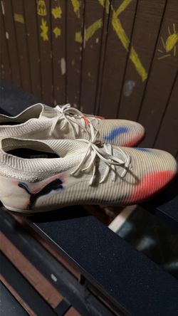 PUMAS CLEATS