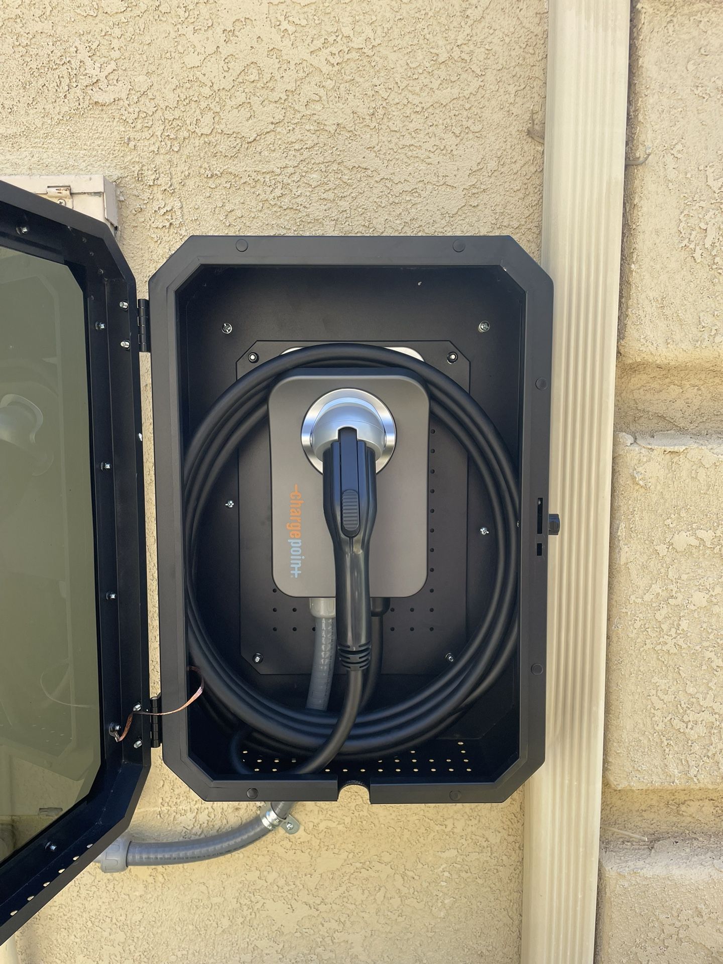 Tesla Wall Connector Car Charger Nema 1450 EV Outlet 