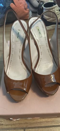 Miu Miu Size 38.5 Heels Patent Leather 