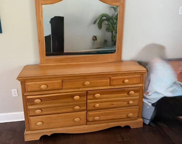 7 Drawer Dresser
