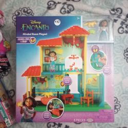 DISNEY ENCANTO PLAYSET NEW TOYS 👉 $30 EACH👈