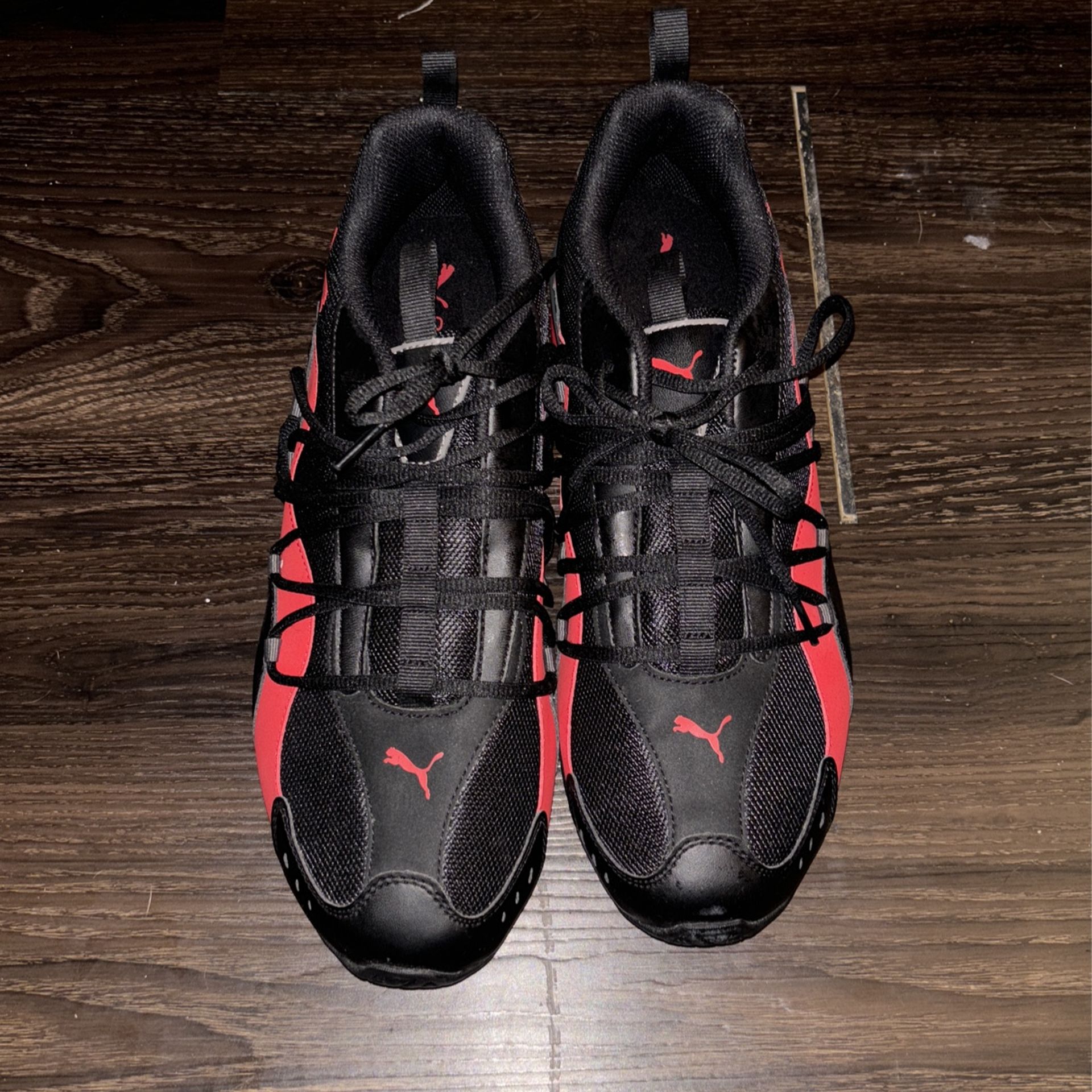 SIZE 12 PUMA SNEAKERS