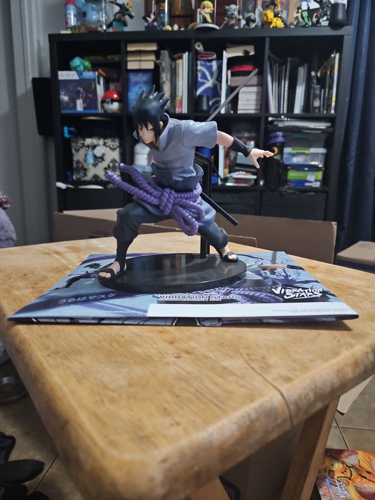 Sasuke Figure